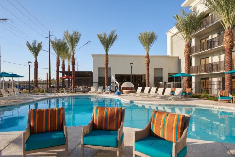 هتل Hampton Inn Lake Havasu City