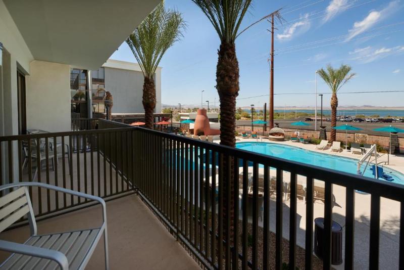 هتل Hampton Inn Lake Havasu City