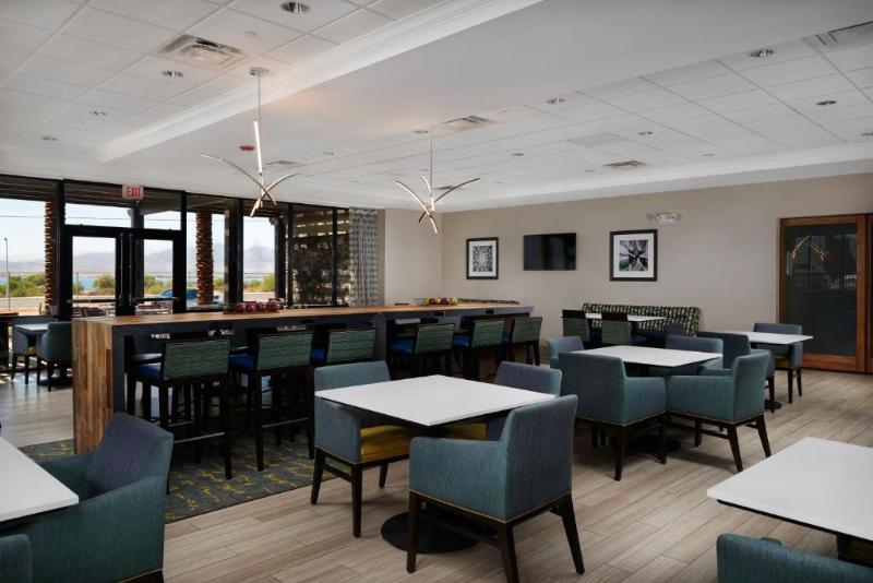 هتل Hampton Inn Lake Havasu City