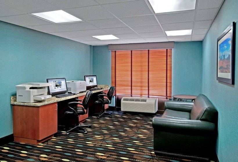 هتل Hampton Inn Lake Havasu City