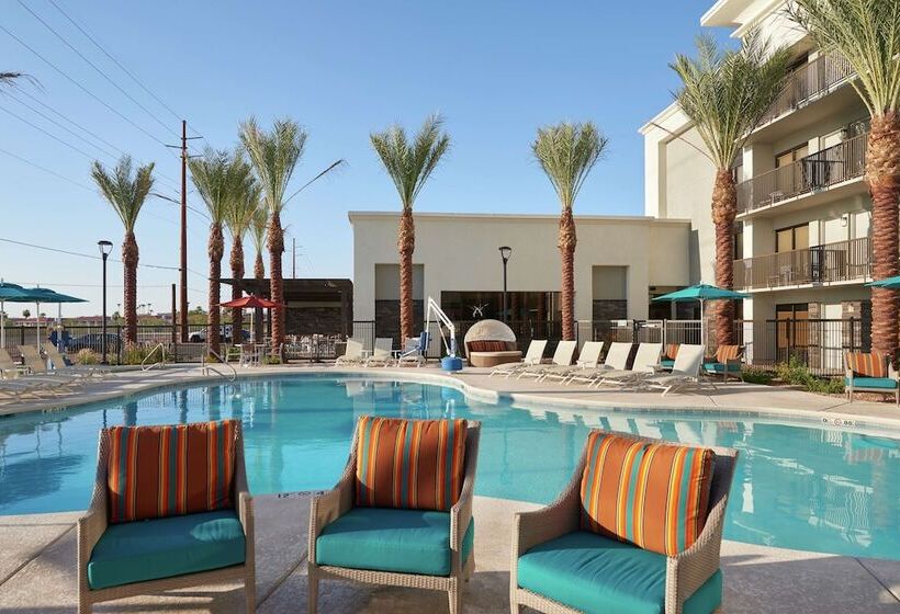 هتل Hampton Inn Lake Havasu City