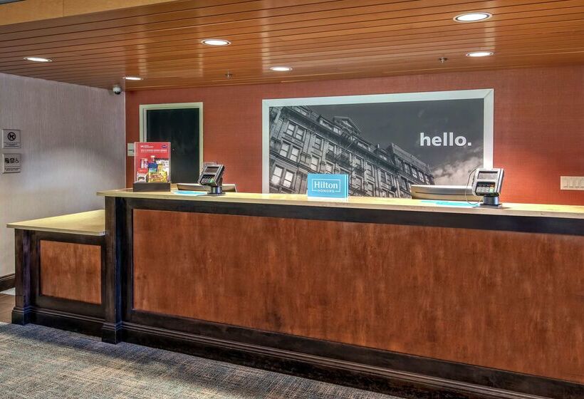 هتل Hampton Inn Nashville/vanderbilt