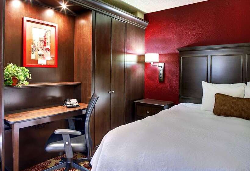 هتل Hampton Inn Nashville/vanderbilt