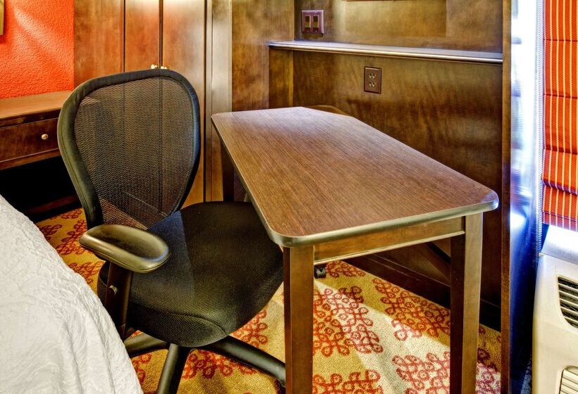 هتل Hampton Inn Nashville/vanderbilt