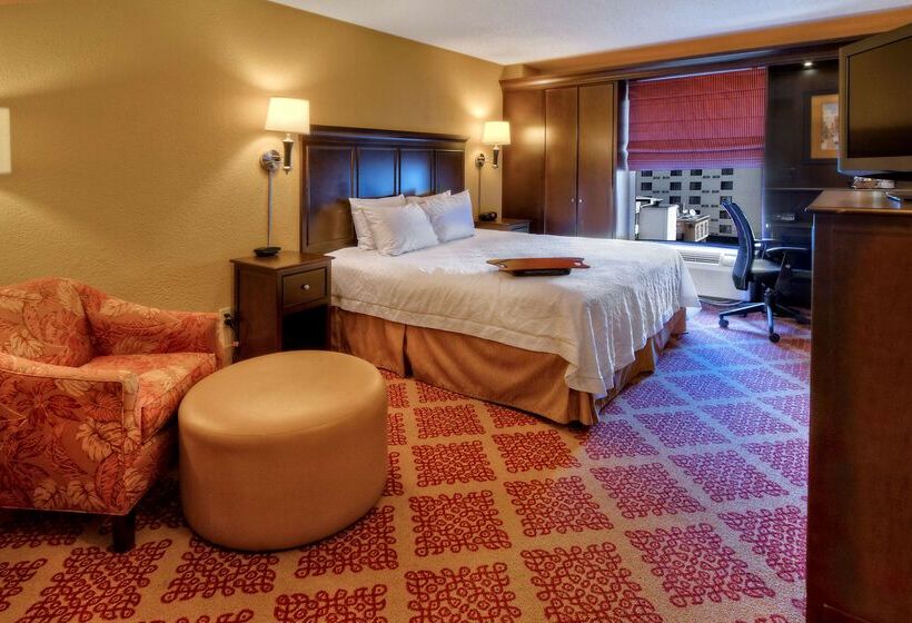 هتل Hampton Inn Nashville/vanderbilt