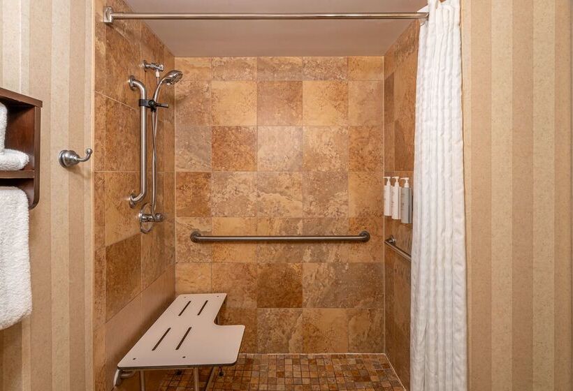 هتل Hampton Inn Nashville/vanderbilt