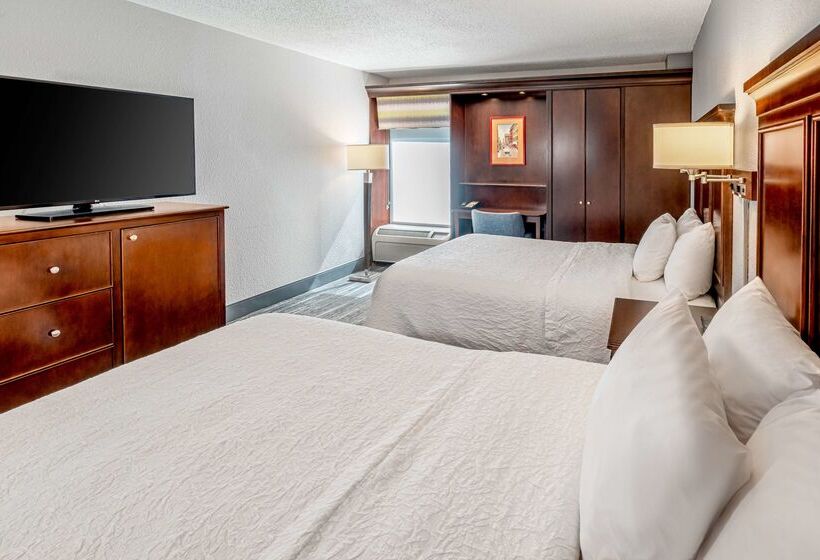 هتل Hampton Inn Nashville/vanderbilt
