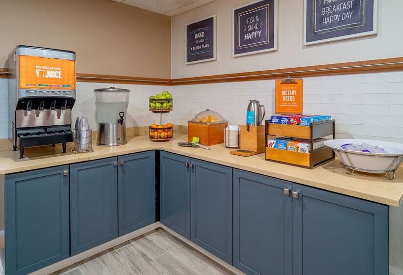 هتل Hampton Inn Nashville/vanderbilt