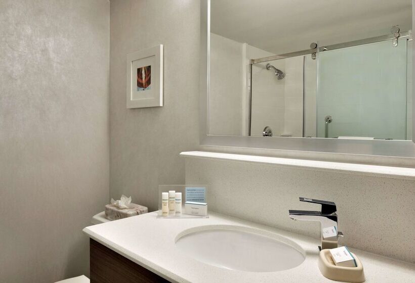 هتل Hampton Inn Philadelphia Mt. Laurel