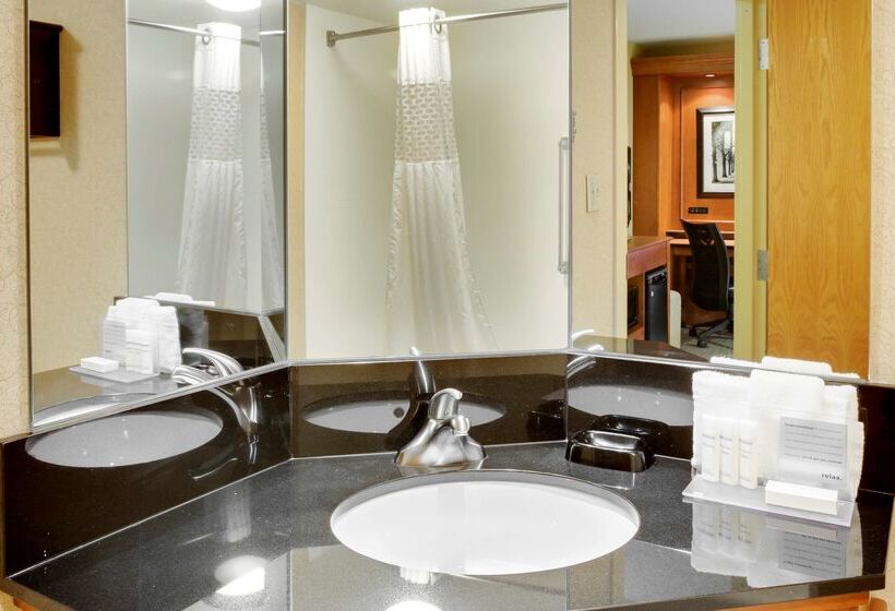 Отель Hampton Inn Pittsburgh/greentree