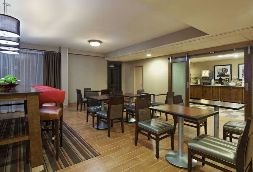 هتل Hampton Inn Raleigh/cary
