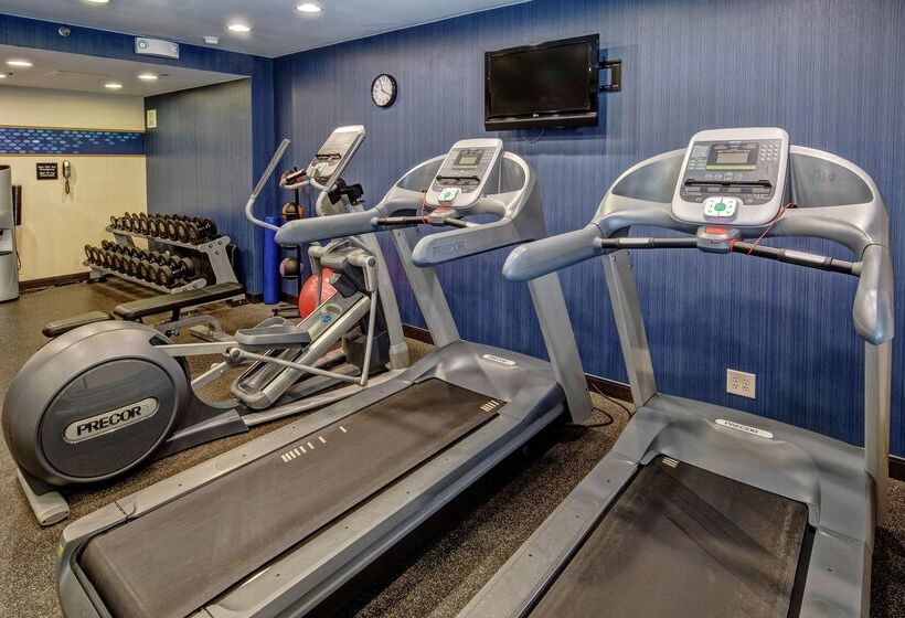 هتل Hampton Inn Raleigh/cary