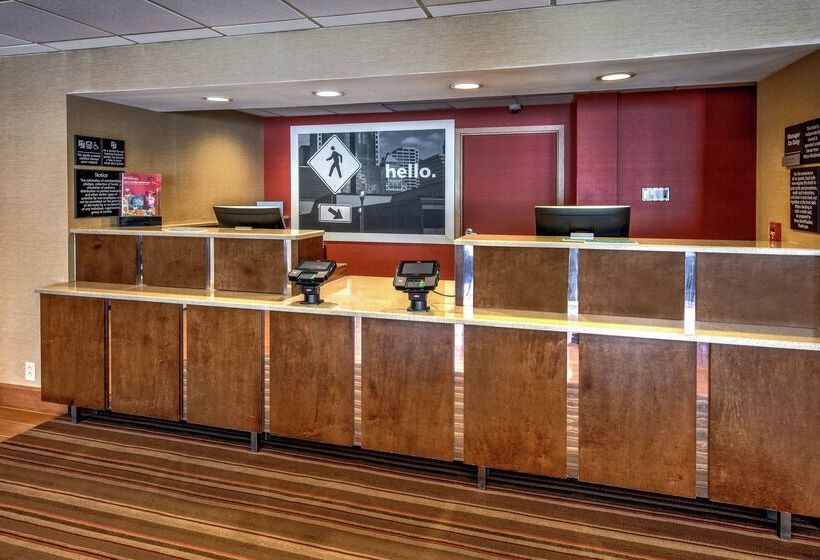 هتل Hampton Inn Raleigh/cary