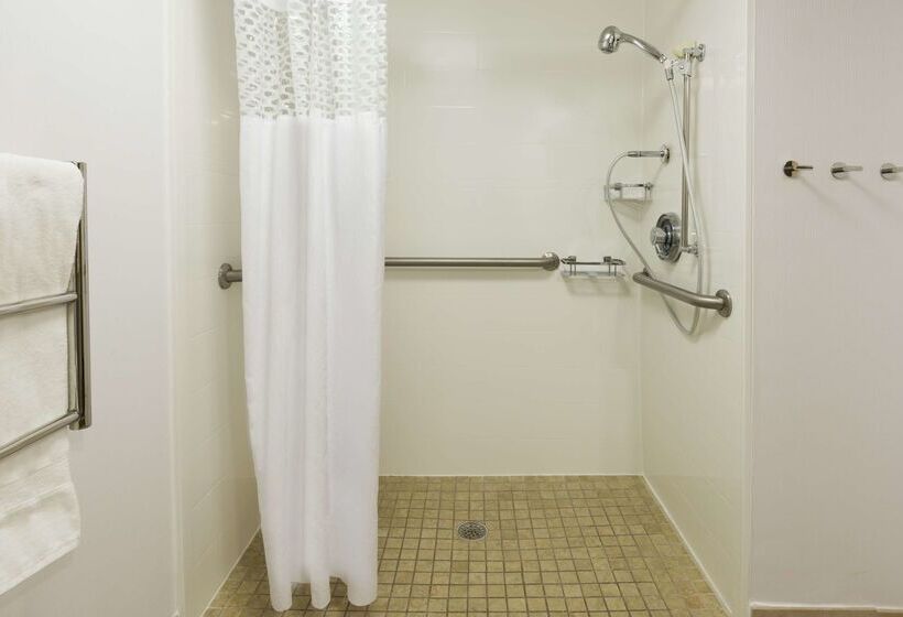 هتل Hampton Inn Raleigh/cary