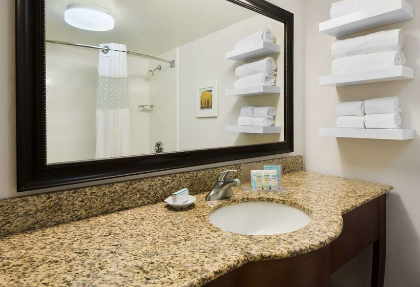 هتل Hampton Inn Raleigh/cary