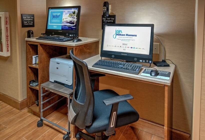 هتل Hampton Inn Raleigh/cary