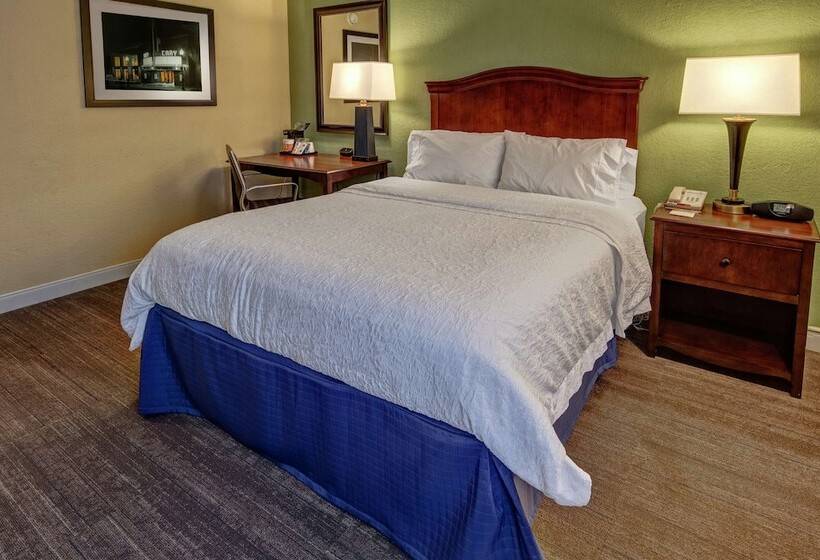 هتل Hampton Inn Raleigh/cary