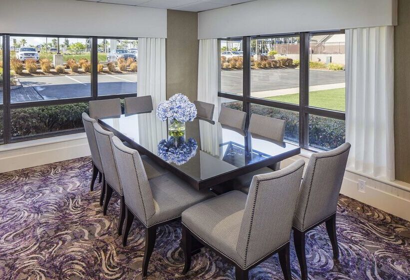هتل Hampton Inn San Diegokearny Mesa