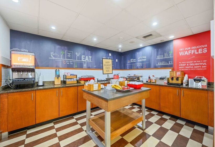 فندق Hampton Inn St. Louis/westport