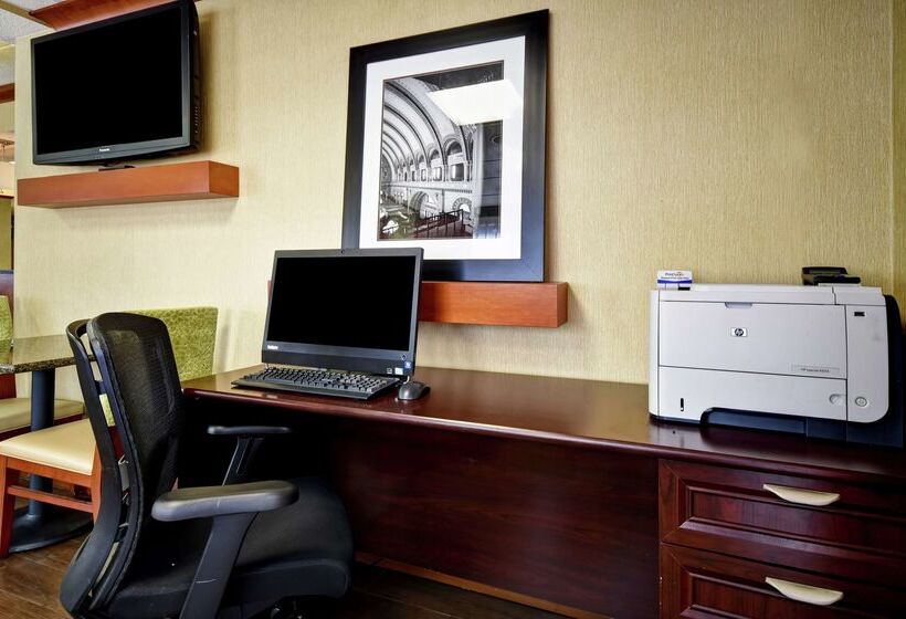 בית מלון כפרי Hampton Inn St. Louis/westport