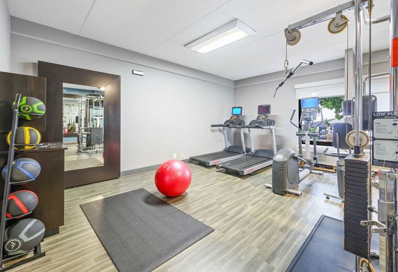 בית מלון כפרי Hampton Inn St. Louis/westport