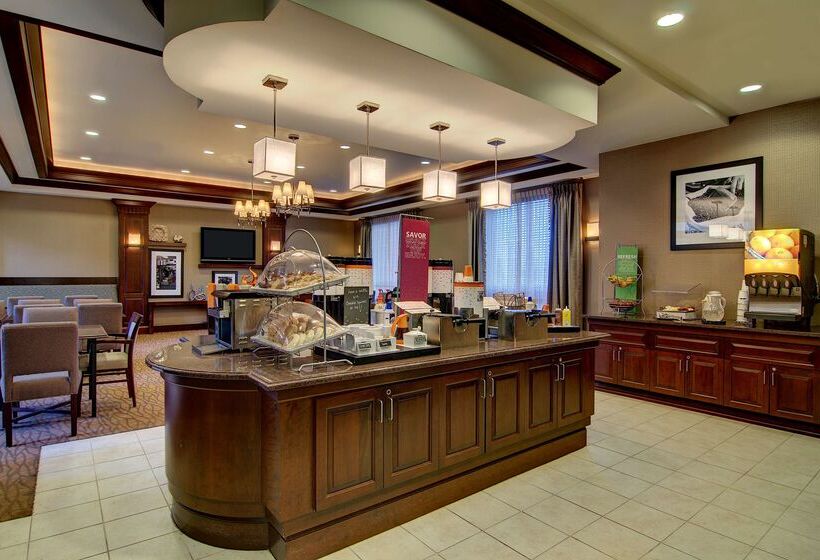 Отель Hampton Inn & Suites Washingtondulles International Airport