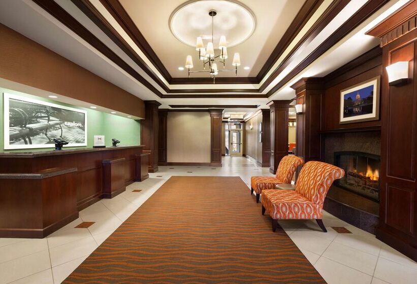 Отель Hampton Inn & Suites Washingtondulles International Airport