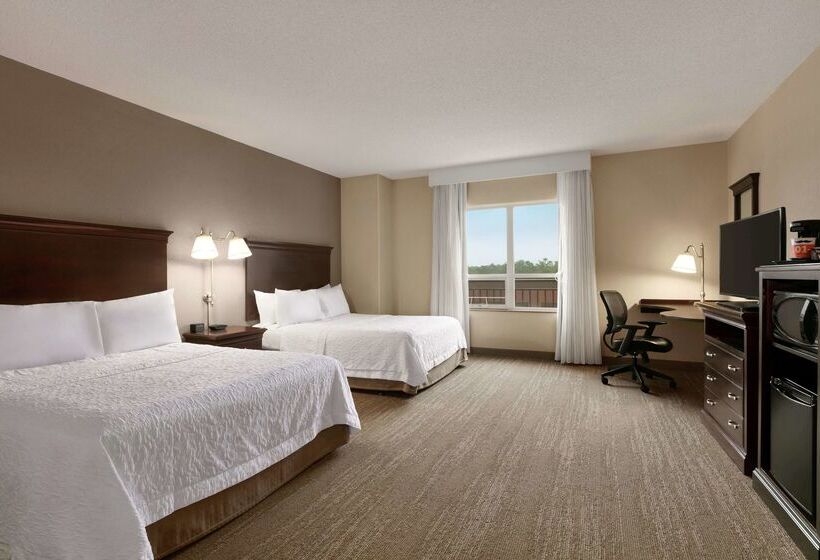 Отель Hampton Inn & Suites Washingtondulles International Airport