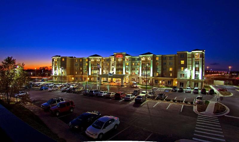 Отель Hampton Inn & Suites Washingtondulles International Airport