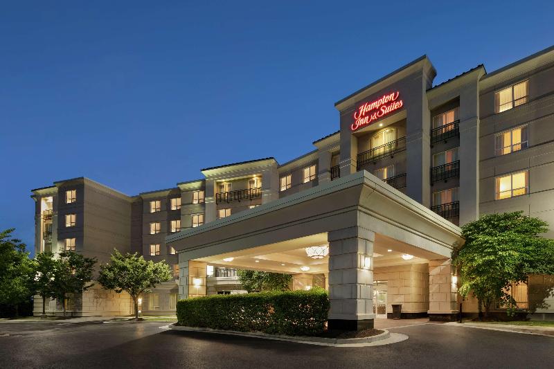 Отель Hampton Inn & Suites Washingtondulles International Airport