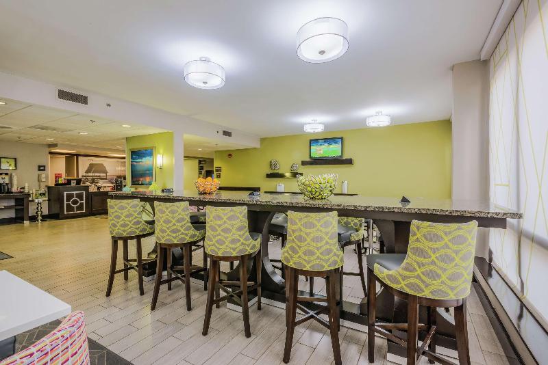 فندق Hampton Inn Tampainternational Airport/westshore
