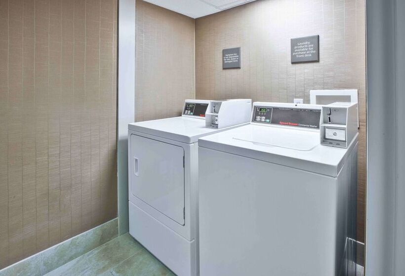 هتل Hampton Inn Toledo South/maumee