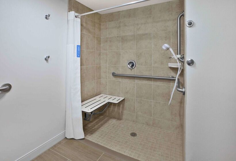 هتل Hampton Inn Toledo South/maumee