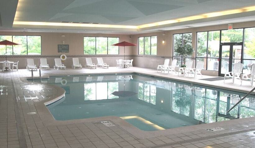 هتل Hampton Inn Toledo South/maumee
