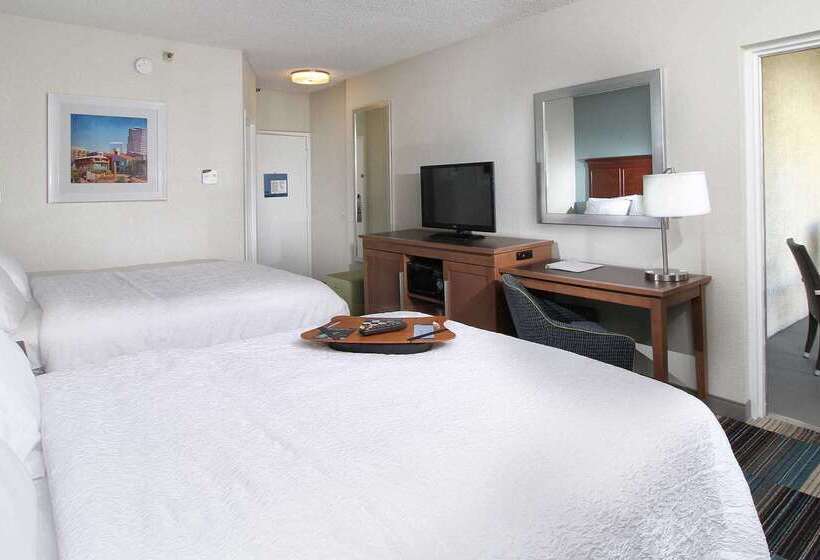 هتل Hampton Inn Tucsonairport