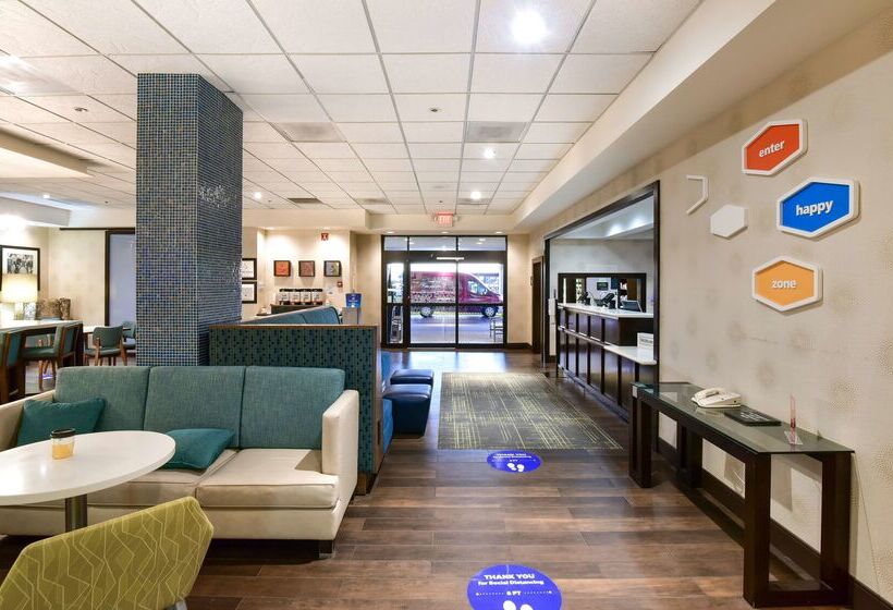 هتل Hampton Inn Tucsonairport