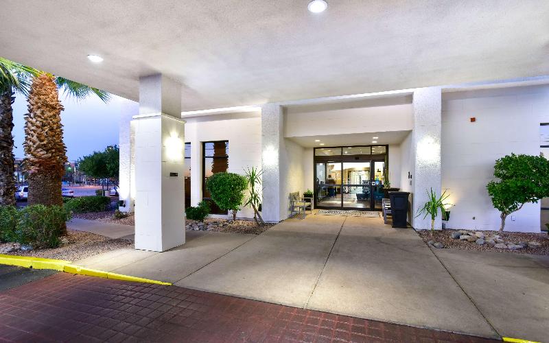 هتل Hampton Inn Tucsonairport