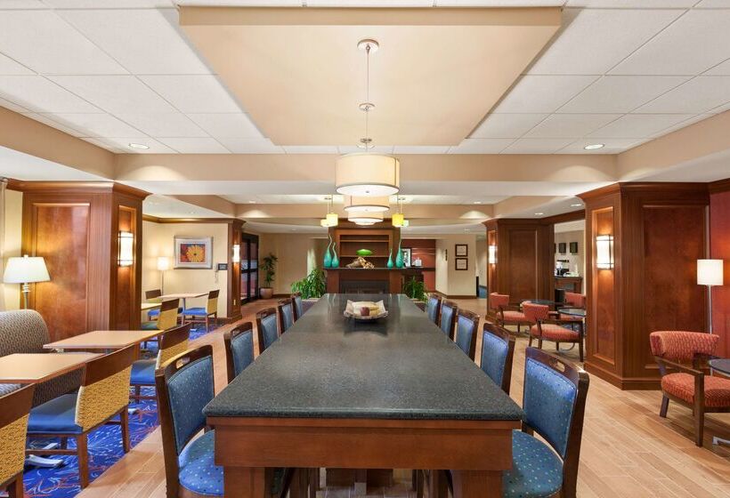 فندق Hampton Inn Warrenton