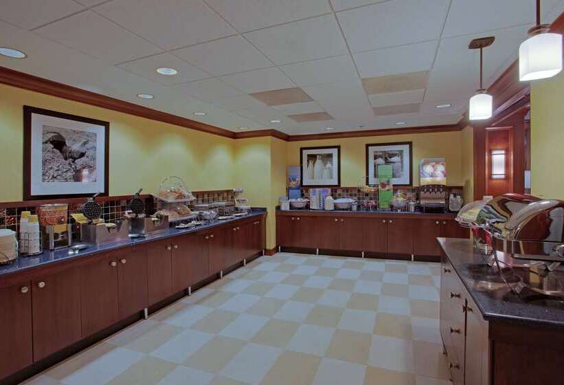 فندق Hampton Inn Warrenton