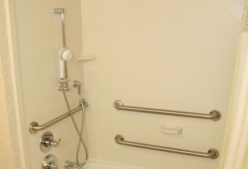 فندق Hampton Inn Warrenton