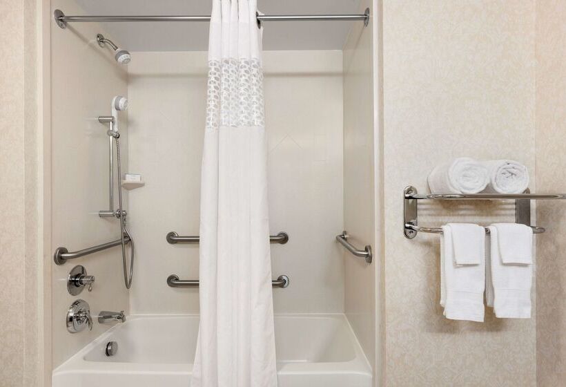 فندق Hampton Inn Warrenton