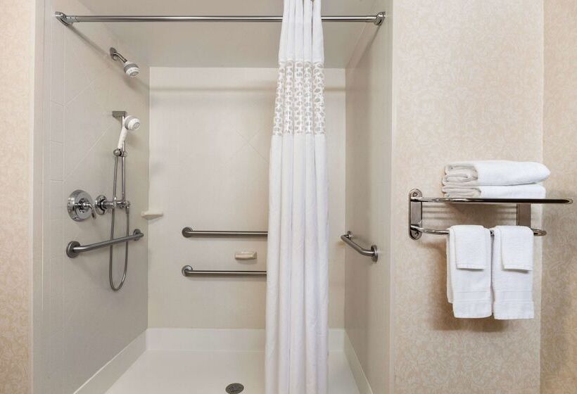 فندق Hampton Inn Warrenton