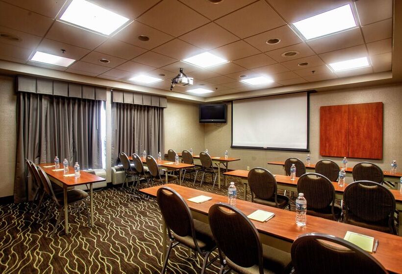בית מלון כפרי Hampton Inn Wheeling