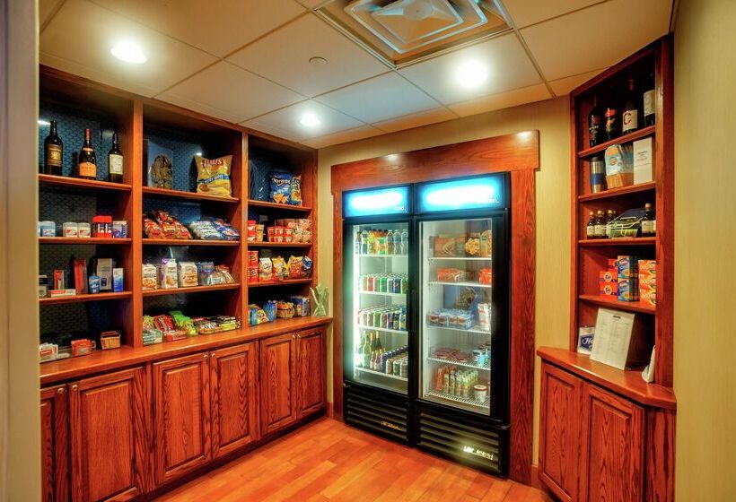 בית מלון כפרי Hampton Inn Wheeling