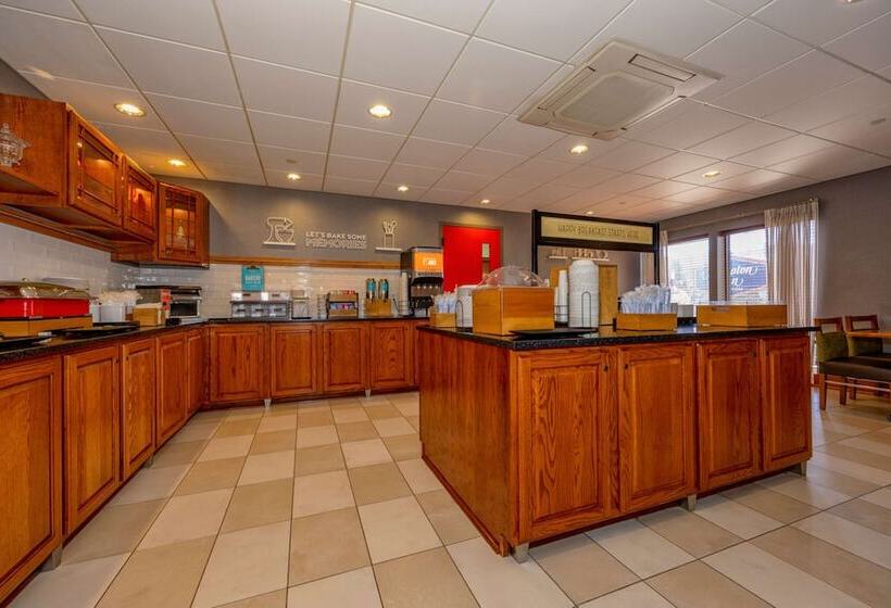 בית מלון כפרי Hampton Inn Wheeling