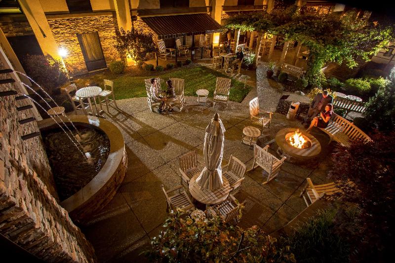 בית מלון כפרי Hampton Inn Wheeling