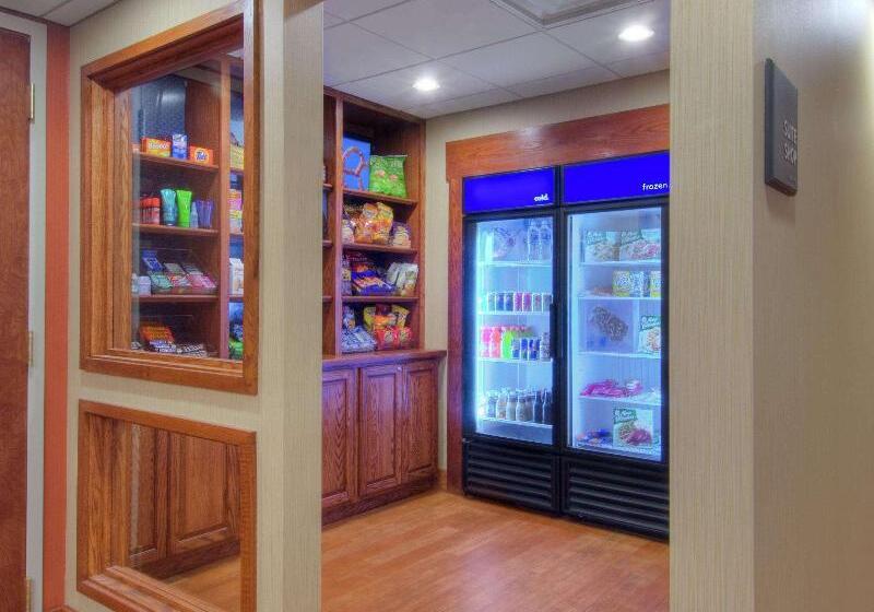 בית מלון כפרי Hampton Inn Wheeling