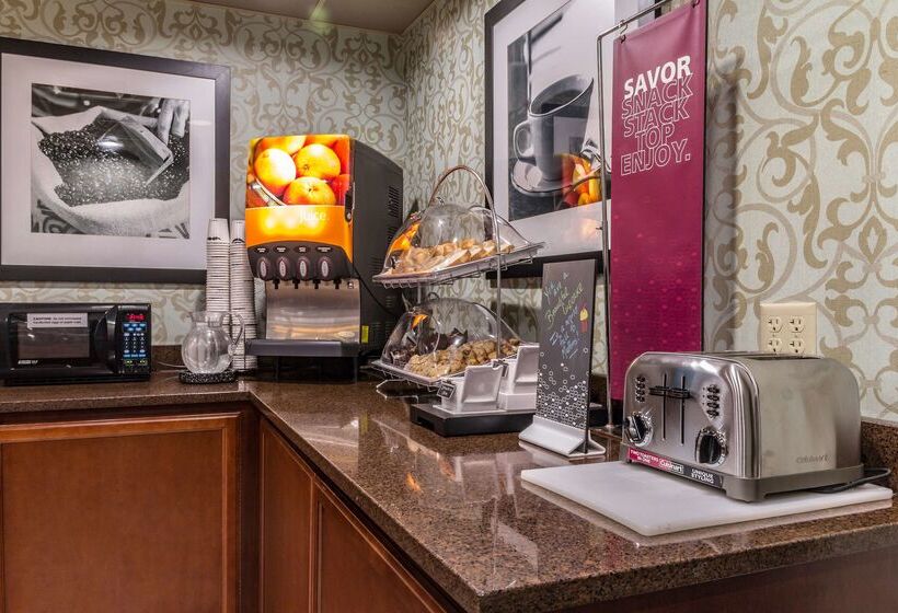 فندق Hampton Inn Winchester University/mall Area