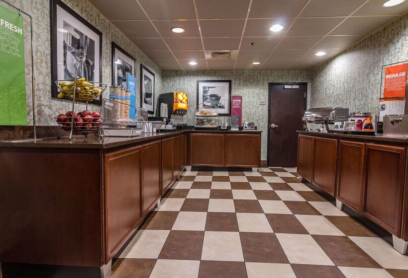 فندق Hampton Inn Winchester University/mall Area