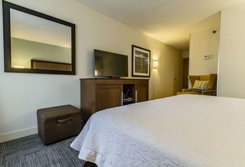 فندق Hampton Inn Winchester University/mall Area